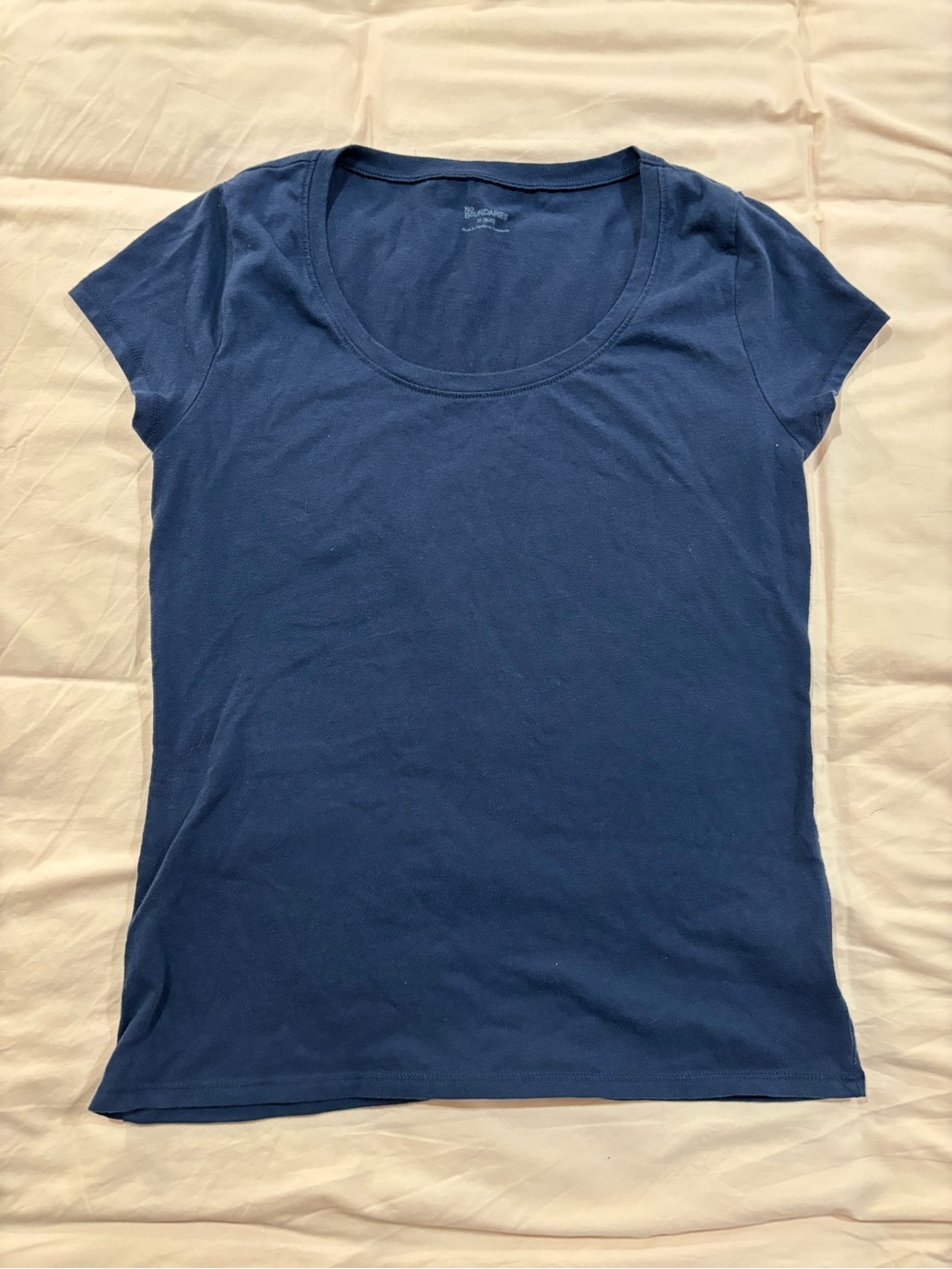 No Boundaries Women's Short Sleeve Scoop Neck Tee - Navy Blue